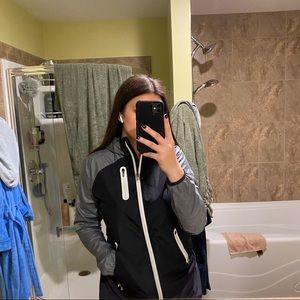 Under armour windbreaker